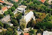 Mak, Hungary, Csongrad county, church, catholic, catholic church, perspective, air, aerial, summer, shooting, green, tree, trees, air photograph, air photo, spring, aerials, air photos, panorama, birds eye view, outskirts, city center, garden city, garden suburb, house, houses, line of houses, street, streets, building, buildings, road, roads, ways, garden, environment, ambience, neighbor, neighborhood, plan, square, gardens, rooftop, of birds eye view, CD 0029, Kiss Lszl, Lszl Kiss